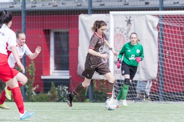 Bild 245 - wBJ St. Pauli - Walddoerfer : Ergebnis: 1:11